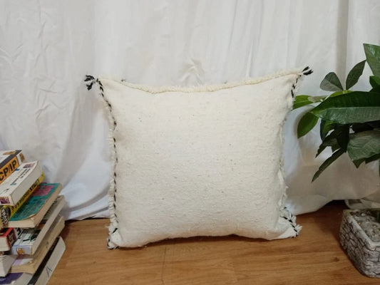 Berber Pillow P048