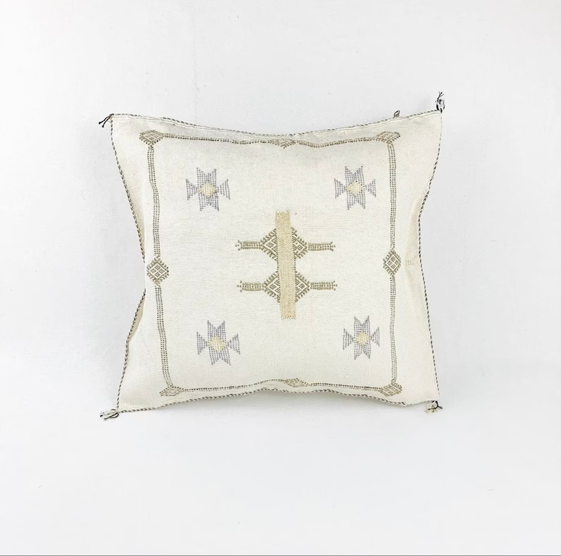 Moroccan White Pillow W040