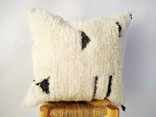 Wool Pillow P045